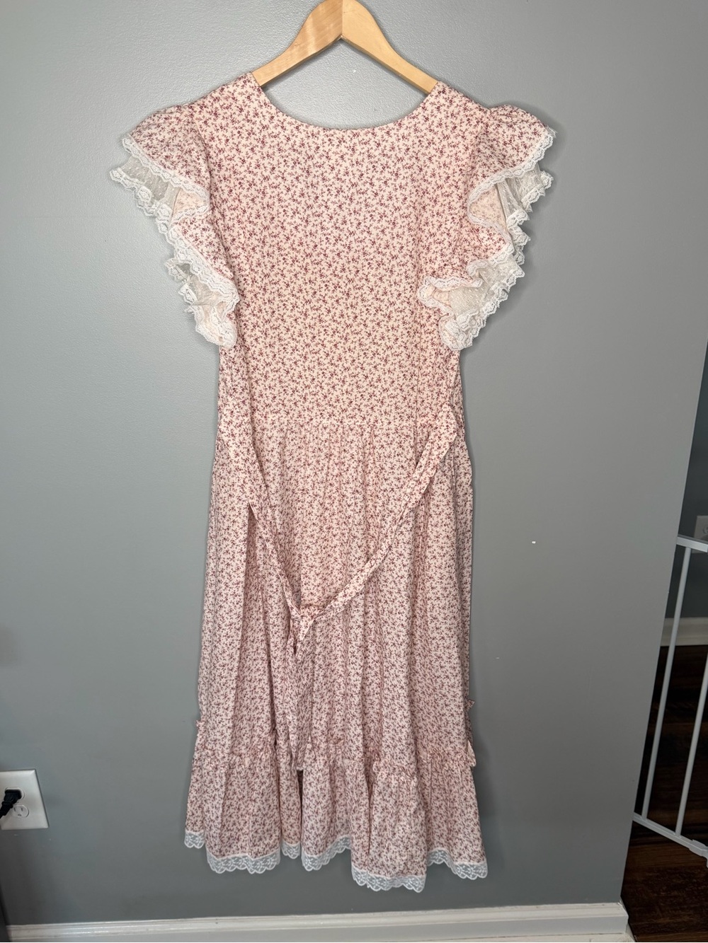 GUNNE SAX Vintage 70s Ditsy Floral Calico Lace Flutter Sleeve Prairie Dress - Picture 3 of 15